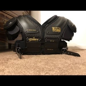 Football Shoulder Pads Skill (QB, WR, K) Adult Med